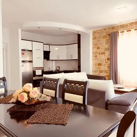 Merkuri Appartement Himarë