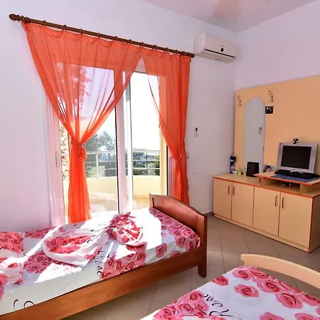 Merkuri Holiday home *