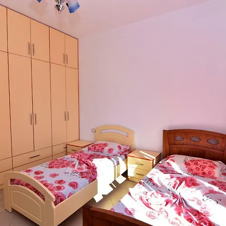 Holiday home Merkuri *