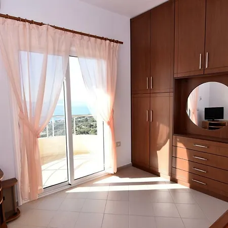 Holiday home Merkuri *